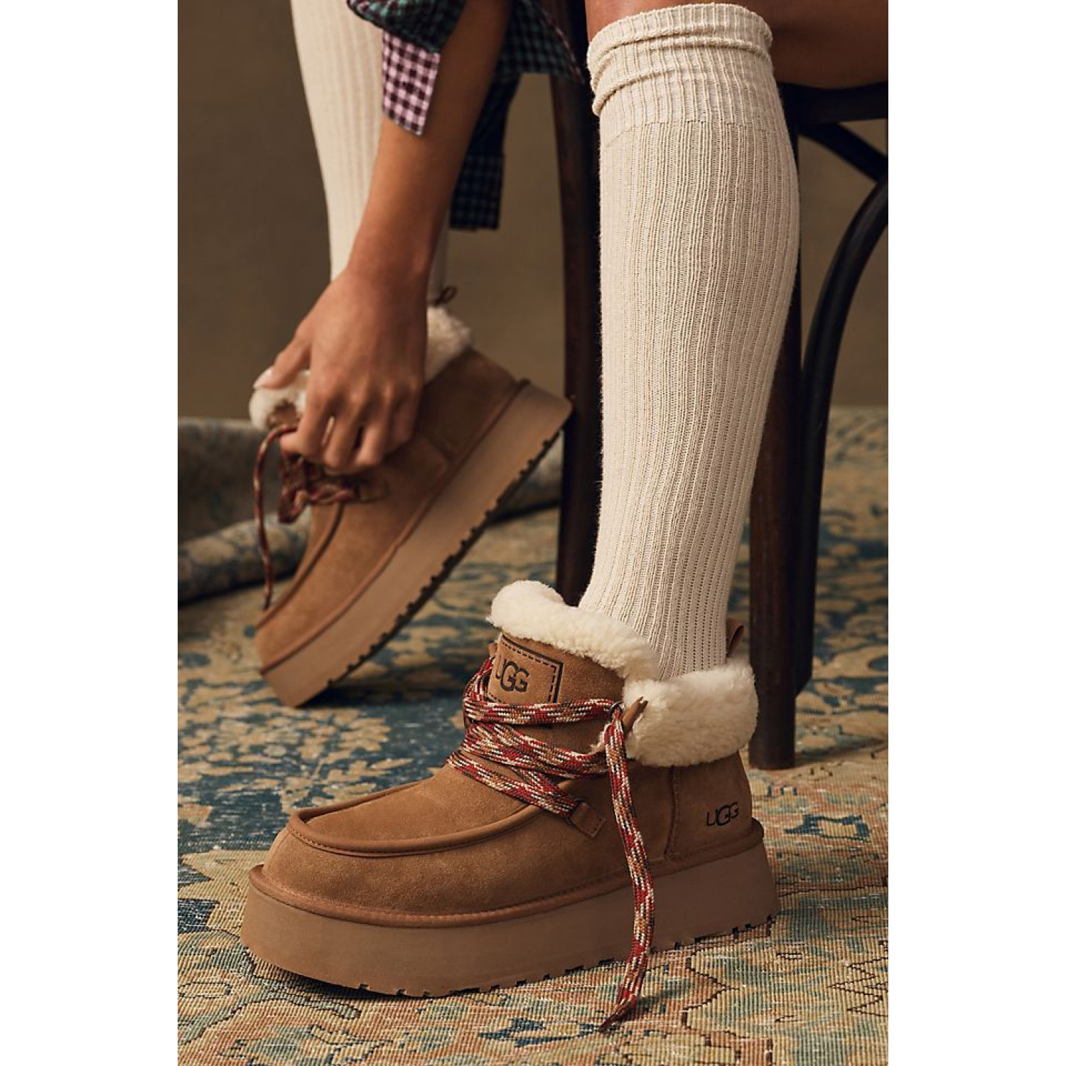 UGG Funkarra Cabin Cuff Chestnut
