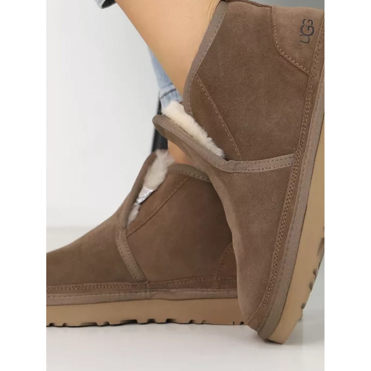 UGG Neumel Minimal Cappuccino