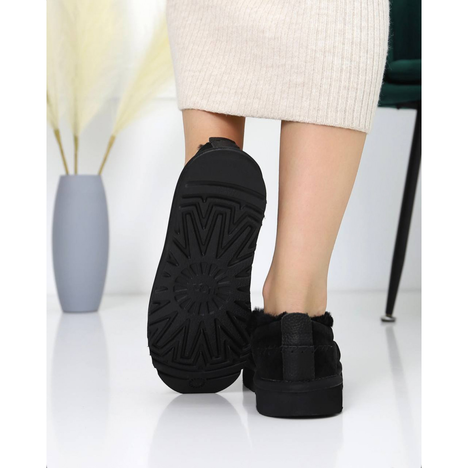 UGG Stitch Slip On Black