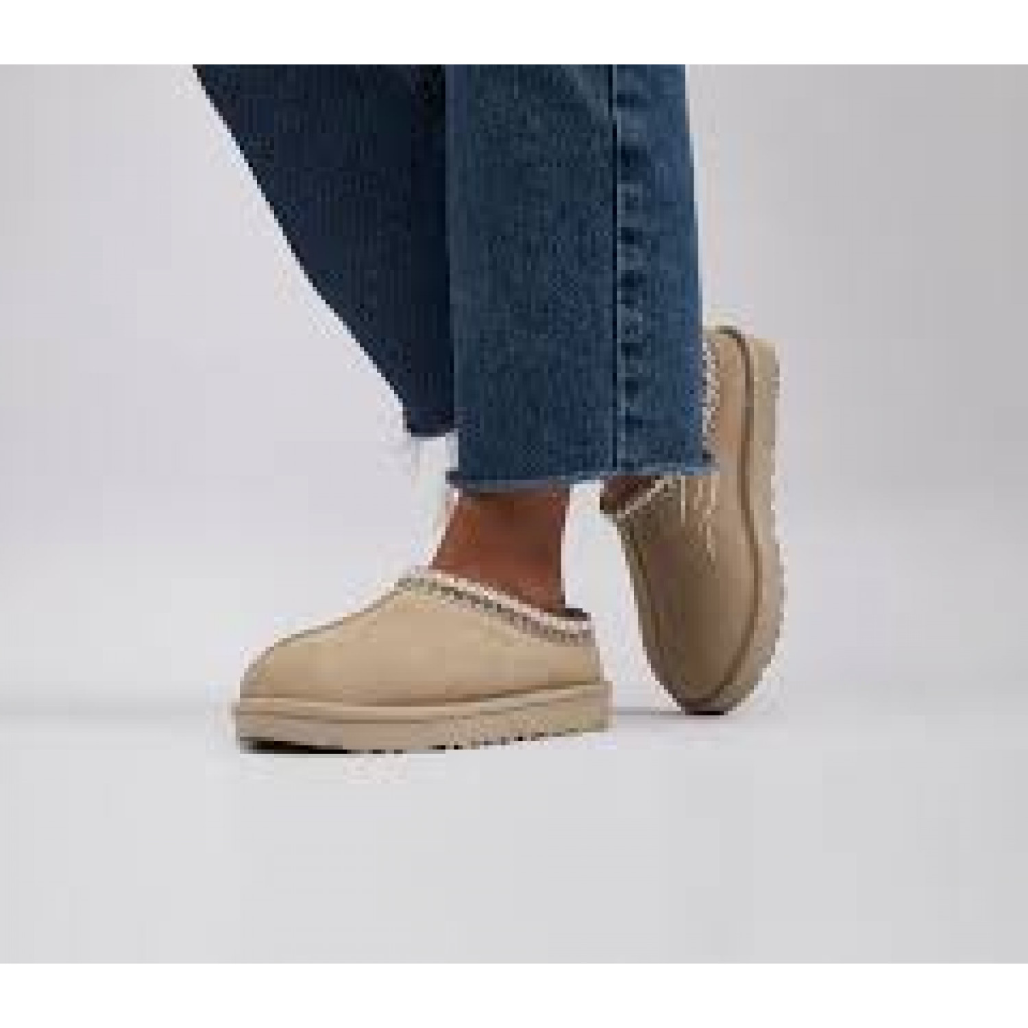 UGG Tasman Slipper Sand
