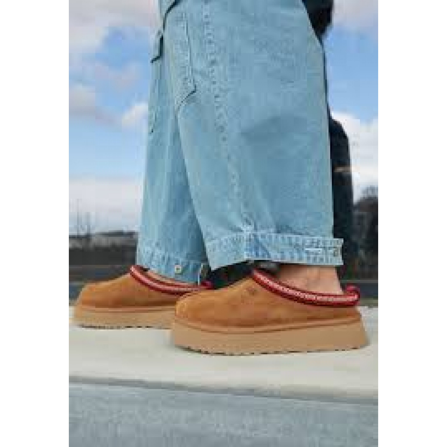 UGG Tazz Platform Chestnut